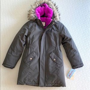 Girls Cat & Jack zip front parka w faux fur hood